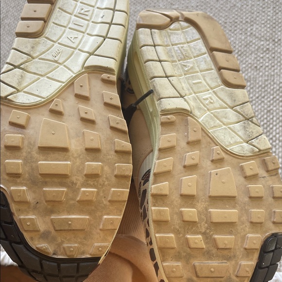 Nike Women’s Air Max 1 87’ Sneaker Beige with Leopard Print and Black Swoosh - Picture 6 of 6